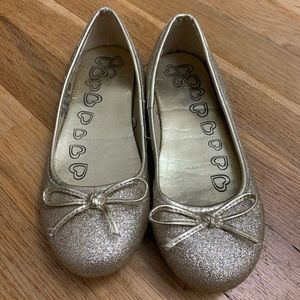 Girls gold flats size 1